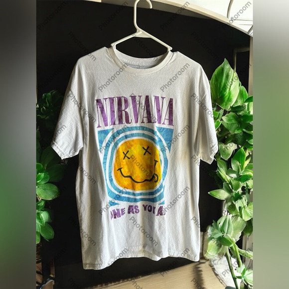 Other - Men’s Nirvana Tshirt